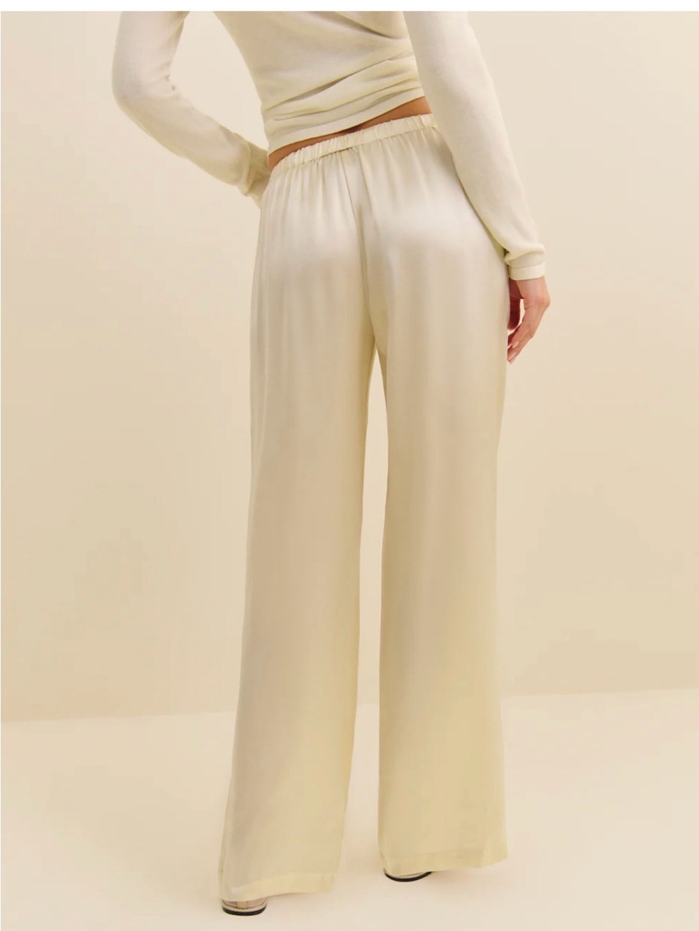NWT Reformation Olina Silk Short Pant in Sugar Size MP Medium Petite $218 - Picture 4 of 9